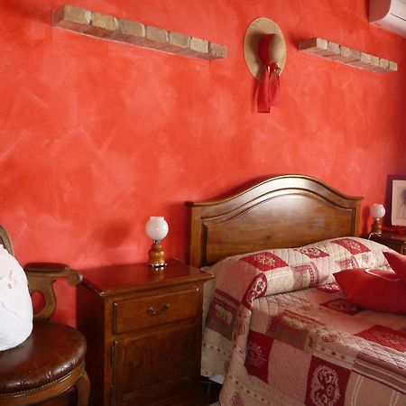 Agriturismo San Martino Castiglione Tinella Exteriör bild