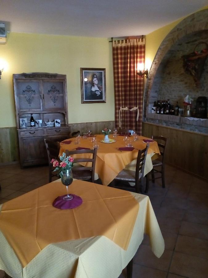 Agriturismo San Martino Castiglione Tinella Exteriör bild