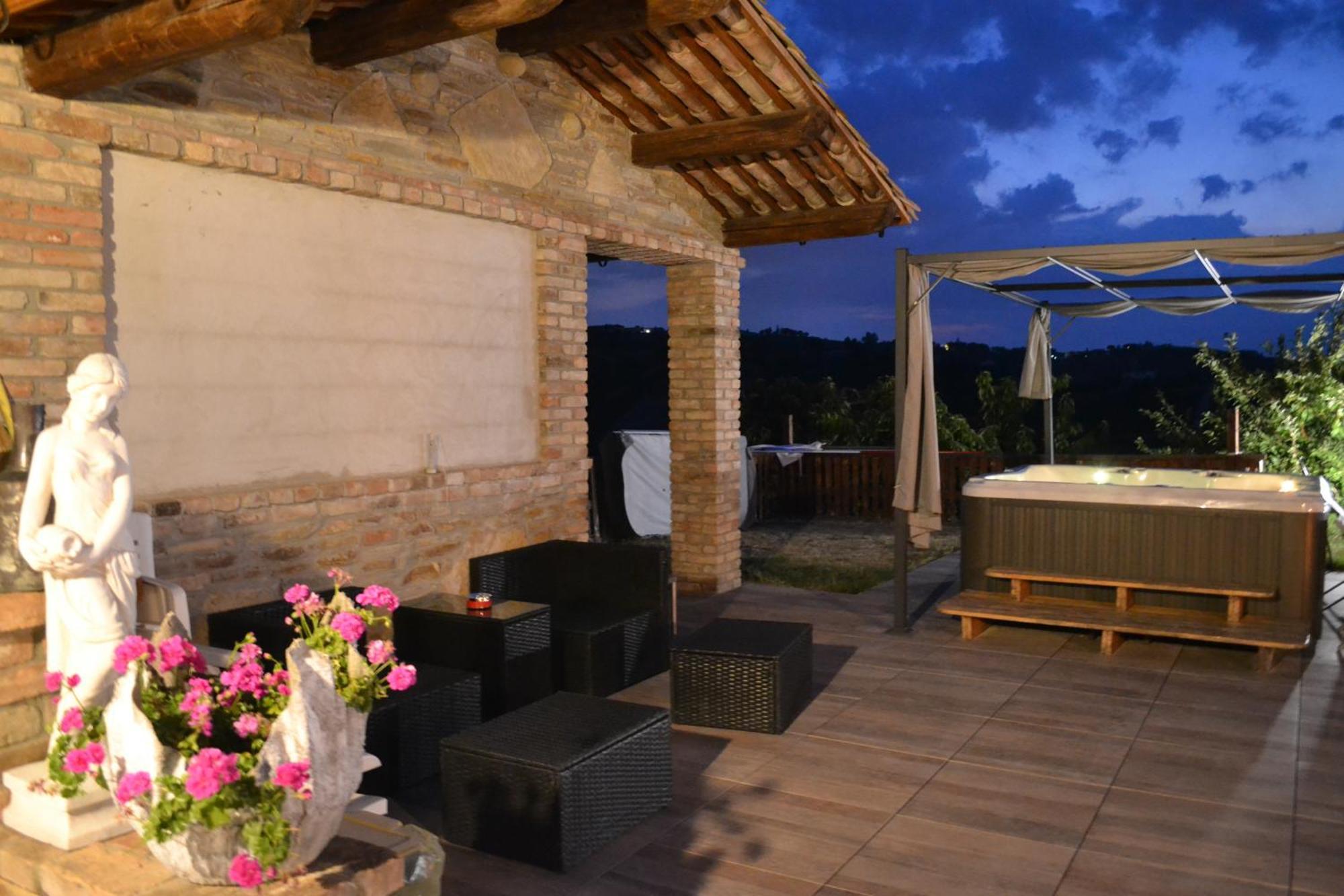 Agriturismo San Martino Castiglione Tinella Exteriör bild